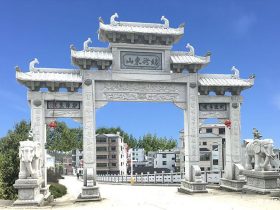 12米的石牌樓價格多少錢？雕刻什么圖案呢